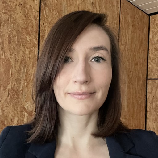 Dr Katri Vaparanta
